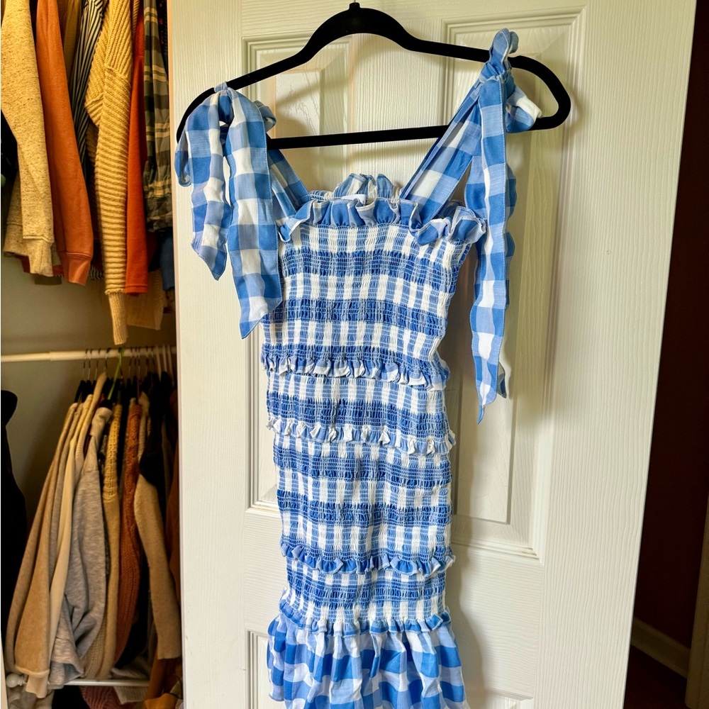 MARBLE Blue and White Patterned Garment